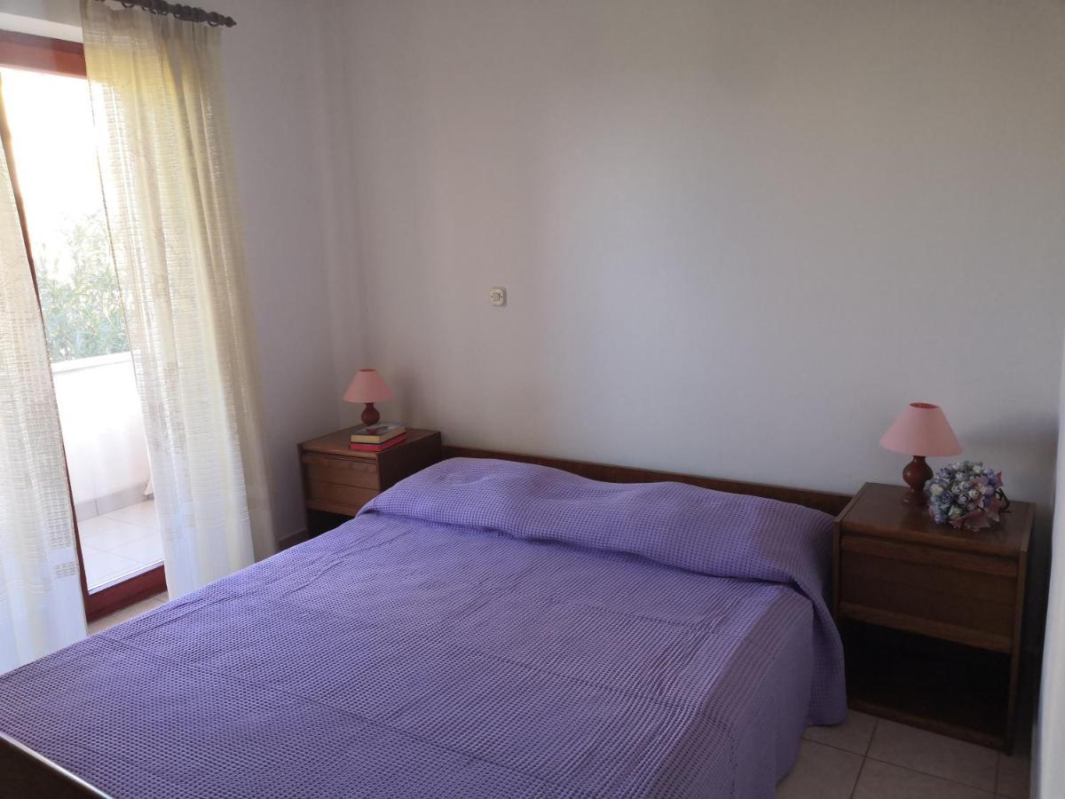Laura And Nevio Apartments And Rooms Cres Εξωτερικό φωτογραφία