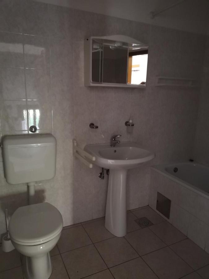 Laura And Nevio Apartments And Rooms Cres Εξωτερικό φωτογραφία