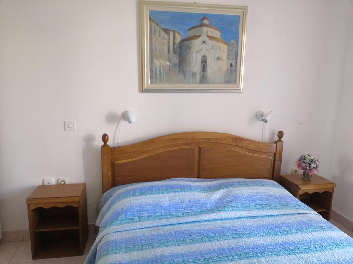Laura And Nevio Apartments And Rooms Cres Εξωτερικό φωτογραφία