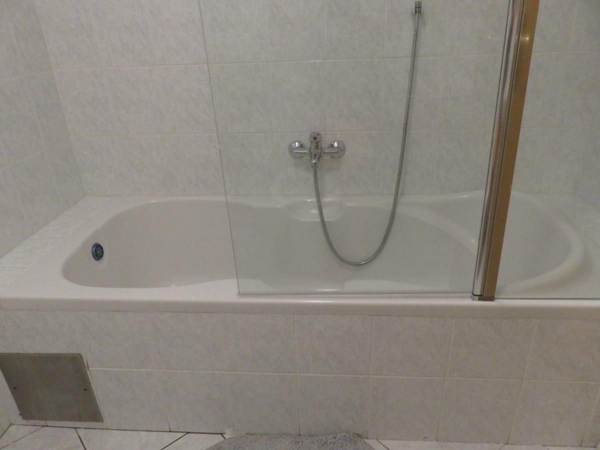 Laura And Nevio Apartments And Rooms Cres Εξωτερικό φωτογραφία