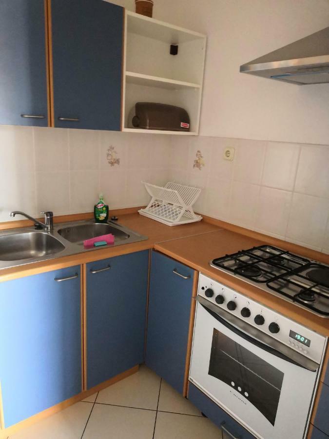 Laura And Nevio Apartments And Rooms Cres Εξωτερικό φωτογραφία